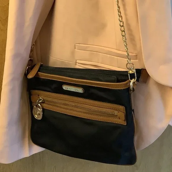 EUC Michael Kors Nylon Crossbody - Picture 11 of 13